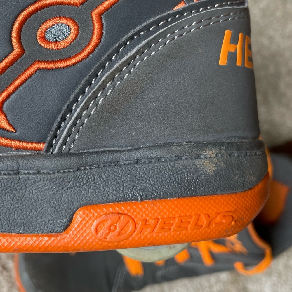 Heelys kids’ youths’ boys’ skates running shoes w/ wheels on the heels #sk8rboi